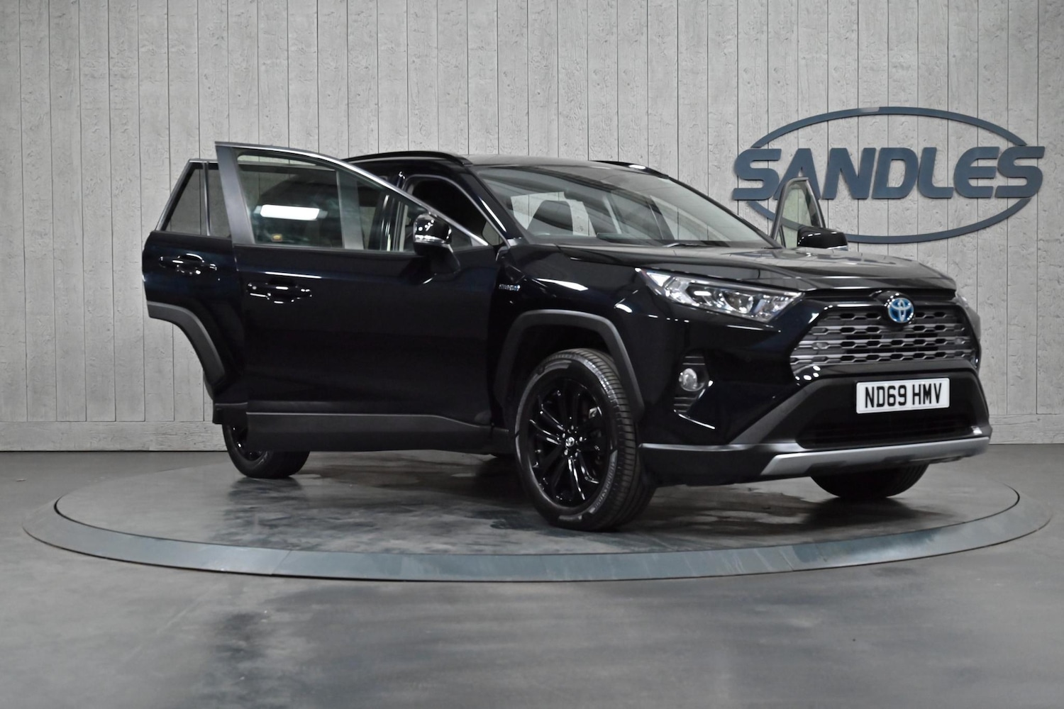 Used Toyota RAV4 2020 for sale - 76997426: Photo 9