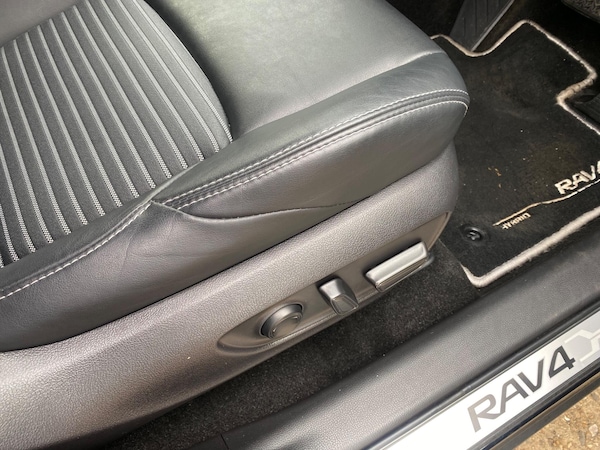 Used Toyota RAV4 2021 for sale - 75809597: Photo 26