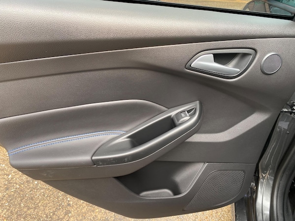 Used Ford Focus 2017 for sale - 73764837: Photo 54