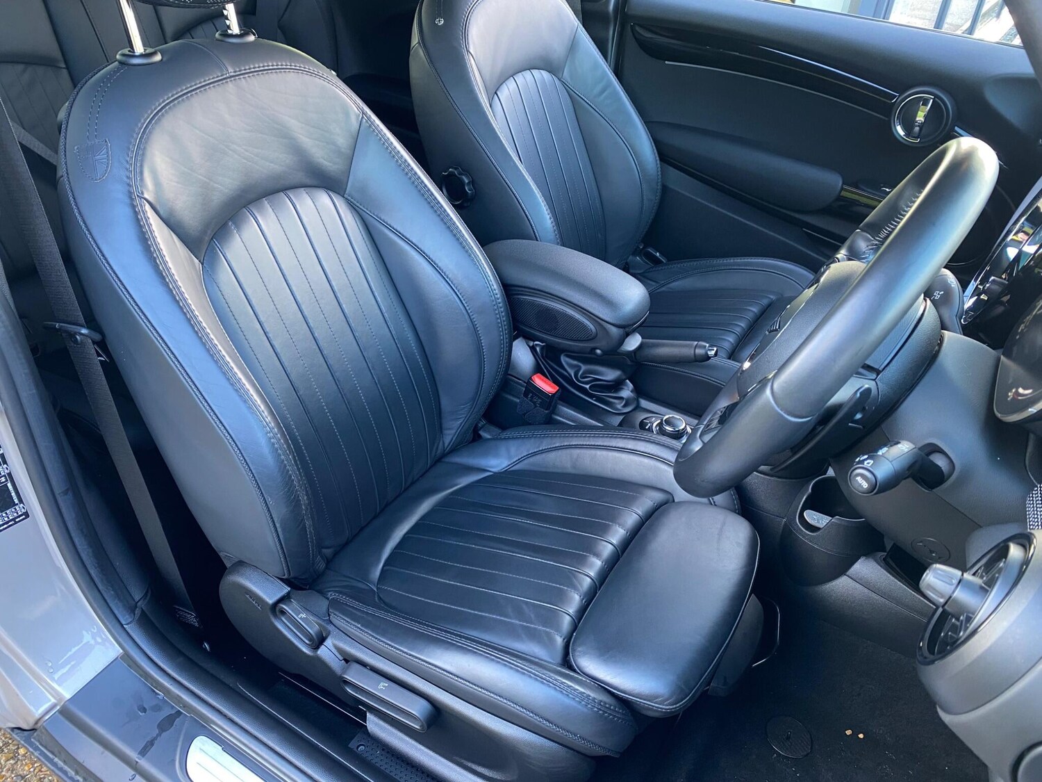 Used MINI Hatch 2021 for sale - 76995834: Photo 25