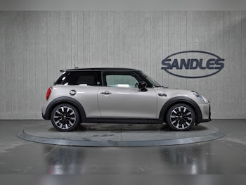 Used MINI Hatch 2021 for sale - 76995834: Photo