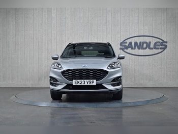 Used Ford Kuga 2023 for sale - 75670641: Photo 2