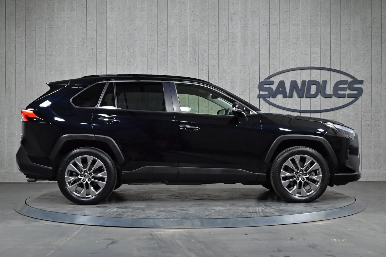 Used Toyota RAV4 2022 for sale - 77455199: Photo 4