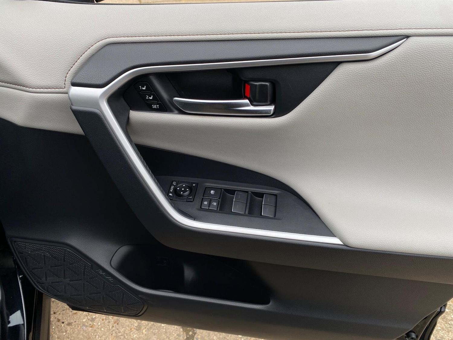 Used Toyota RAV4 2022 for sale - 77455199: Photo 48