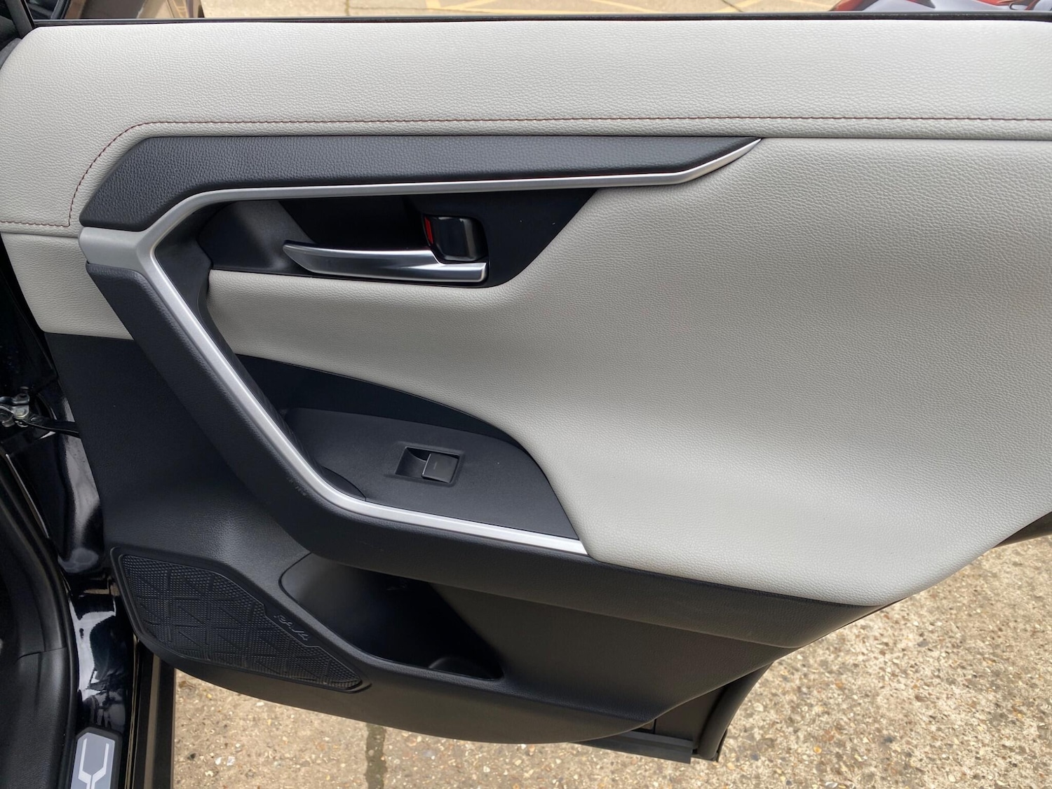 Used Toyota RAV4 2022 for sale - 77455199: Photo 51