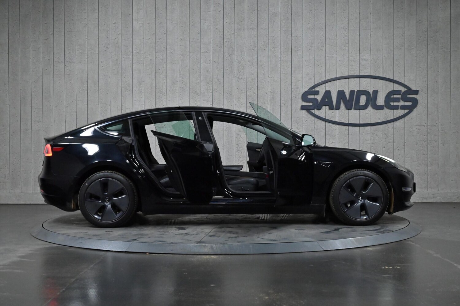 Used Tesla Model 3 2021 for sale - 77497145: Photo 11