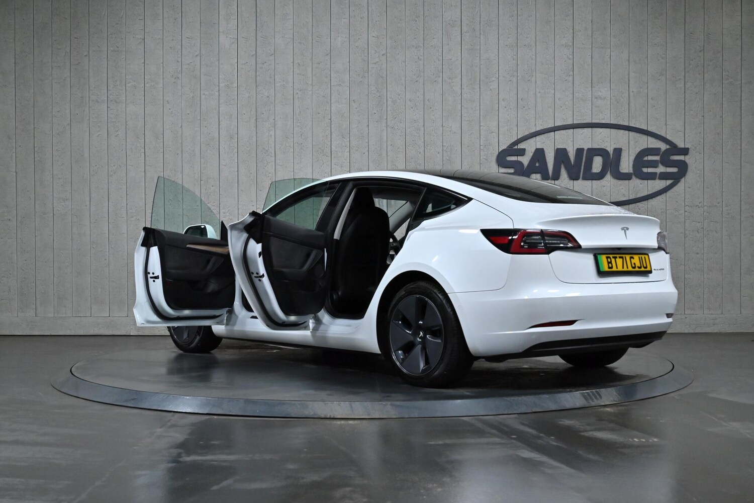 Used Tesla Model 3 2021 for sale - 77040729: Photo 12