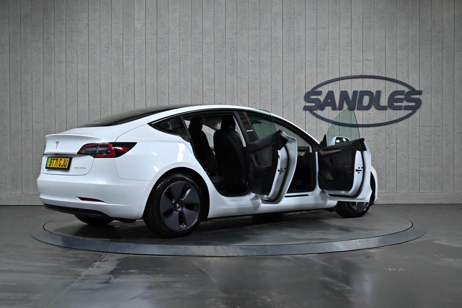 Used Tesla Model 3 2021 for sale - 77040729: Photo 14
