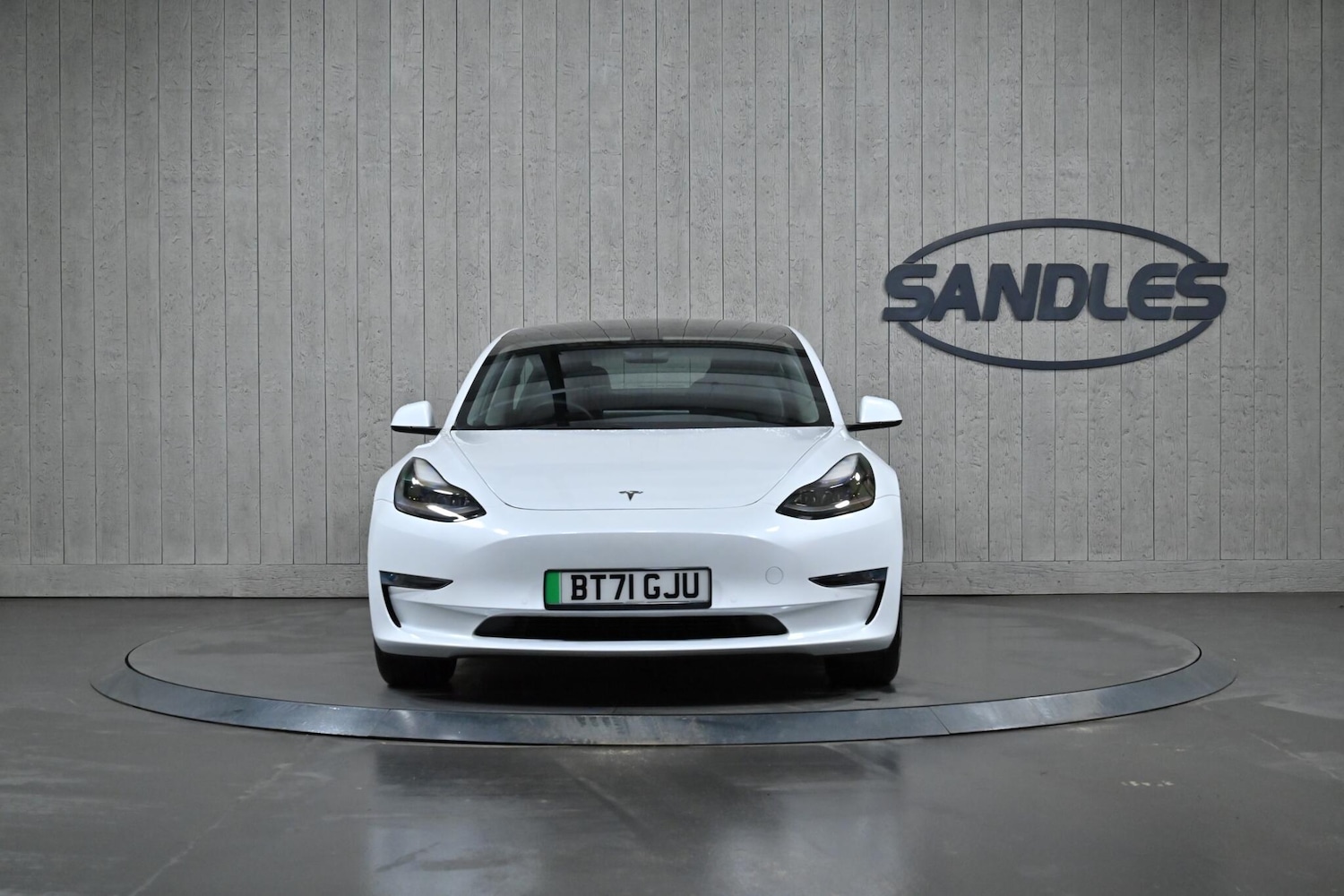 Used Tesla Model 3 2021 for sale - 77040729: Photo 2