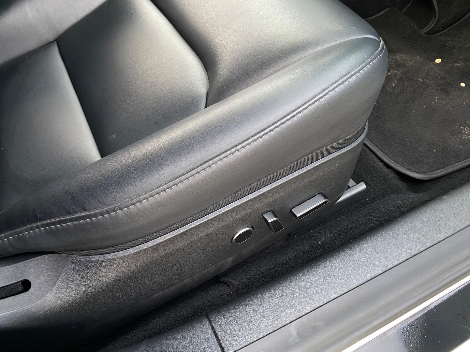 Used Tesla Model 3 2021 for sale - 77040729: Photo 26