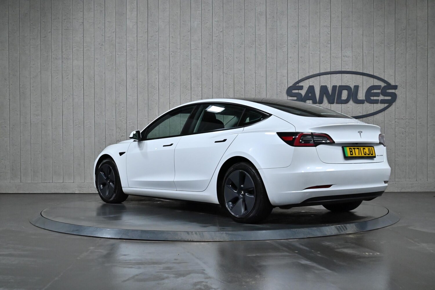 Used Tesla Model 3 2021 for sale - 77040729: Photo 4