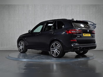 Used BMW X5 2021 for sale - 76585521: Photo