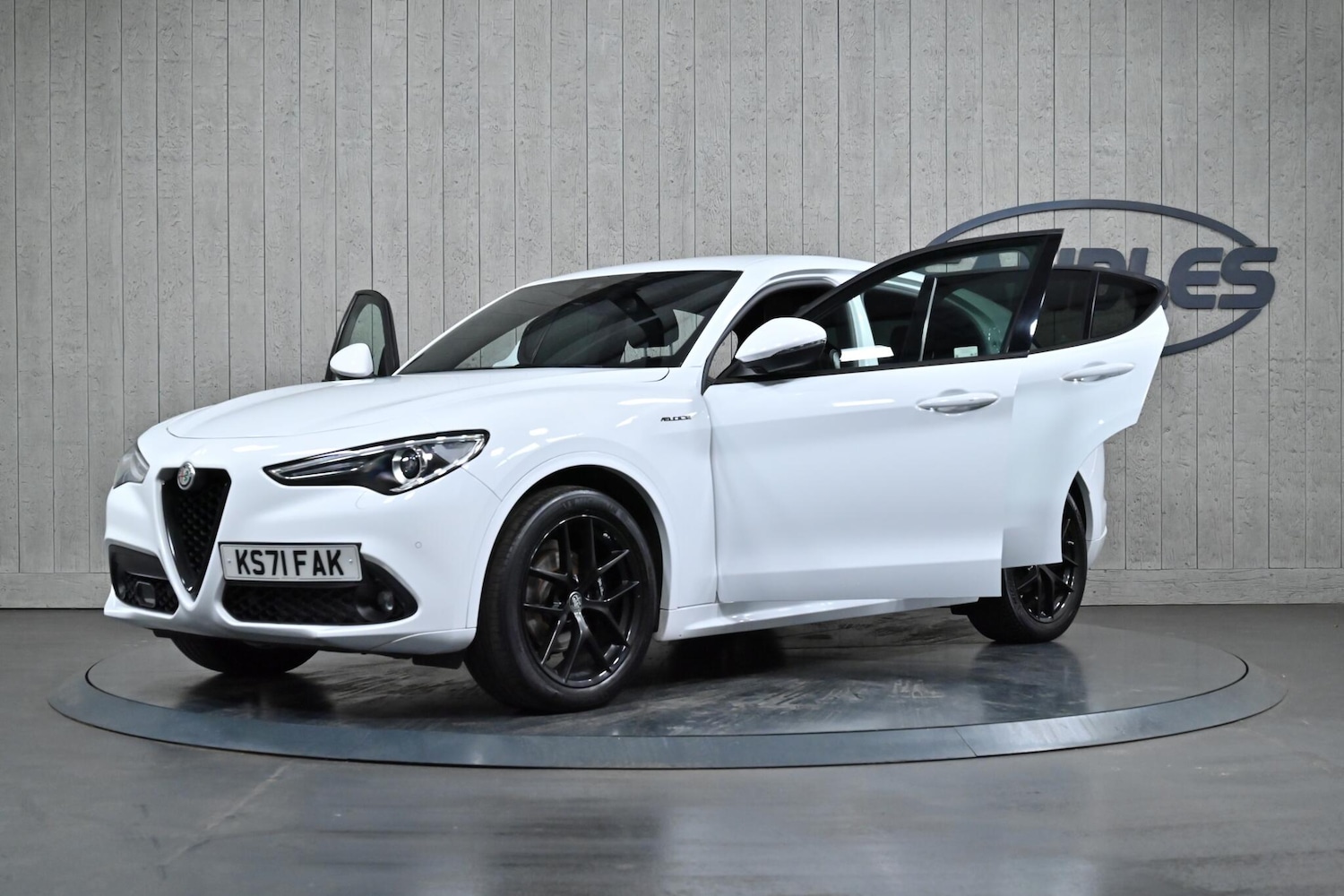 Used Alfa Romeo Stelvio 2021 for sale - 76562465: Photo 15