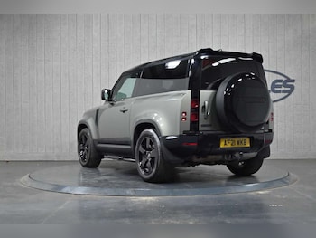 Used Land Rover Defender 90 2021 for sale - 79179115: Photo