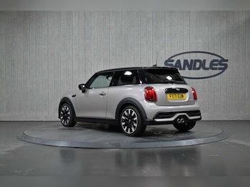 Used MINI Hatch 2021 for sale - 78577413: Photo
