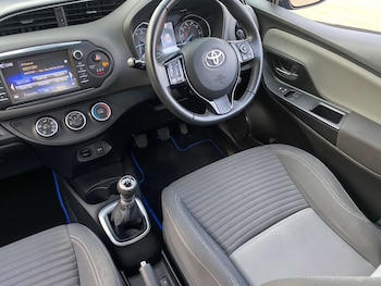 Used Toyota Yaris 2019 for sale - 78577533: Photo