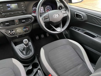 Used Hyundai i10 2023 for sale - 78577607: Photo