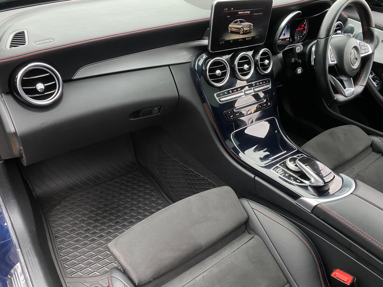 Used Mercedes-Benz C Class 2018 for sale - 77279797: Photo 29