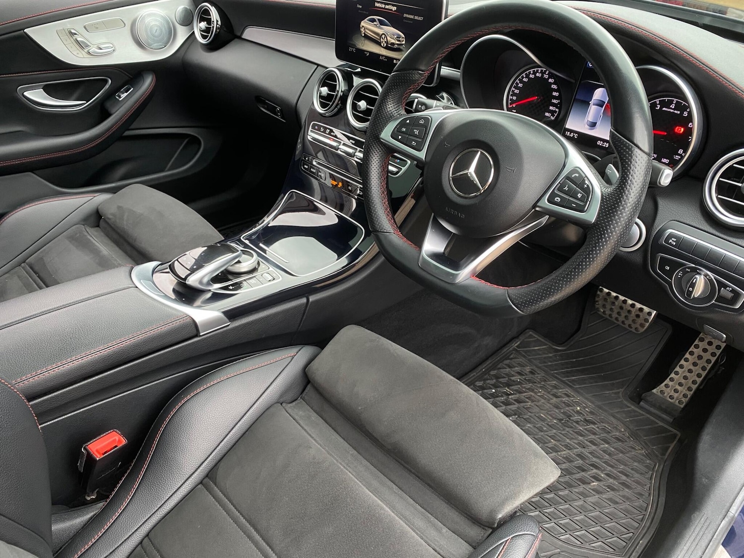 Used Mercedes-Benz C Class 2018 for sale - 77279797: Photo 30