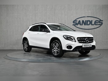 Mercedes-Benz - GLA