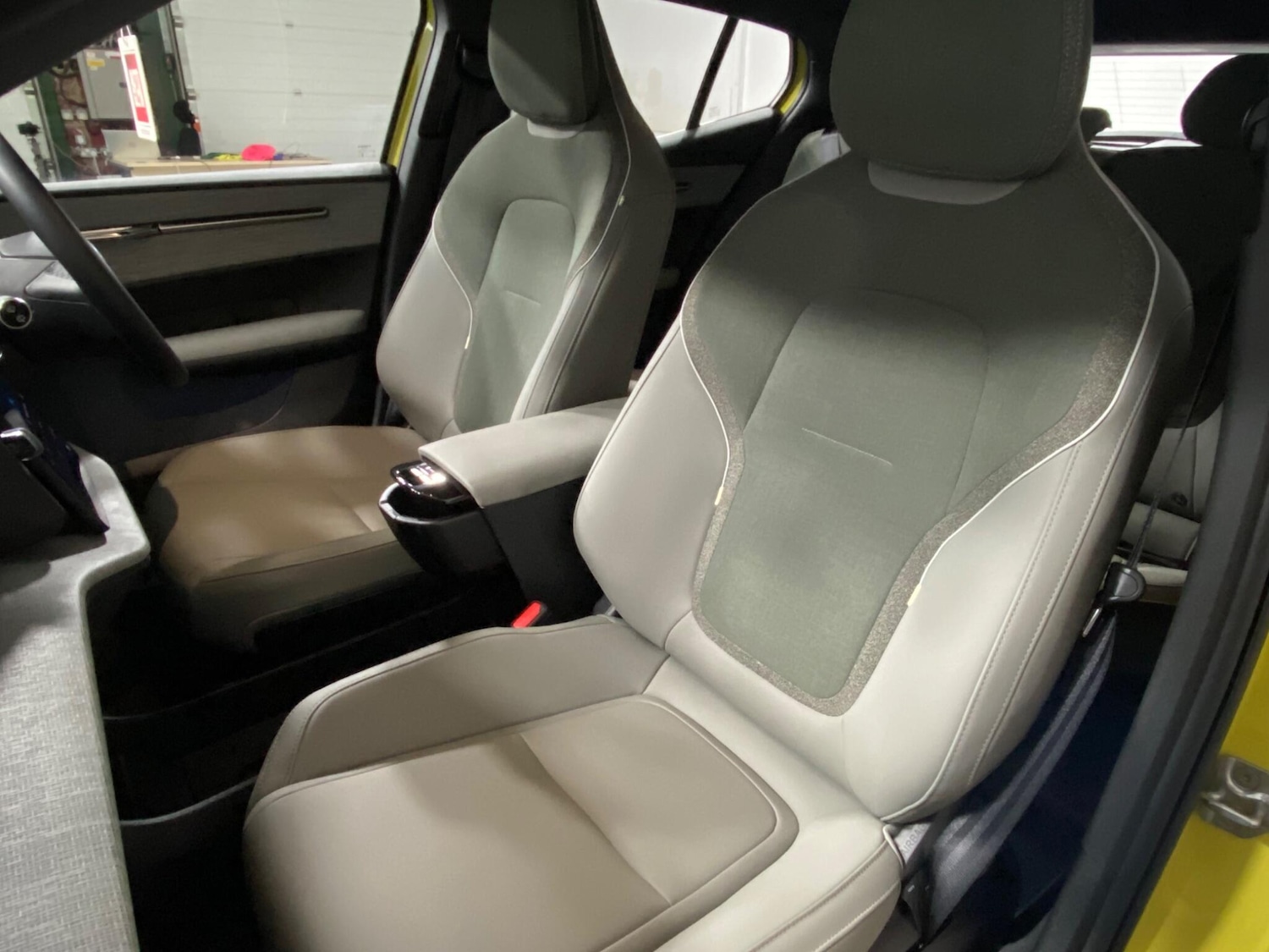 Used Volvo EX30 2024 for sale - 77081780: Photo 24