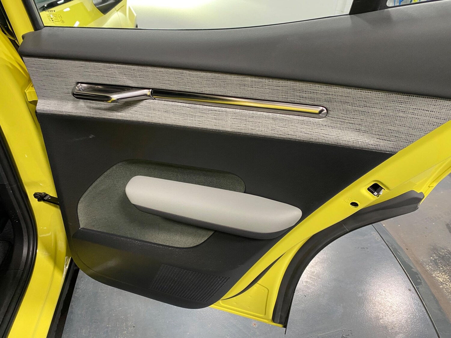 Used Volvo EX30 2024 for sale - 77081780: Photo 44