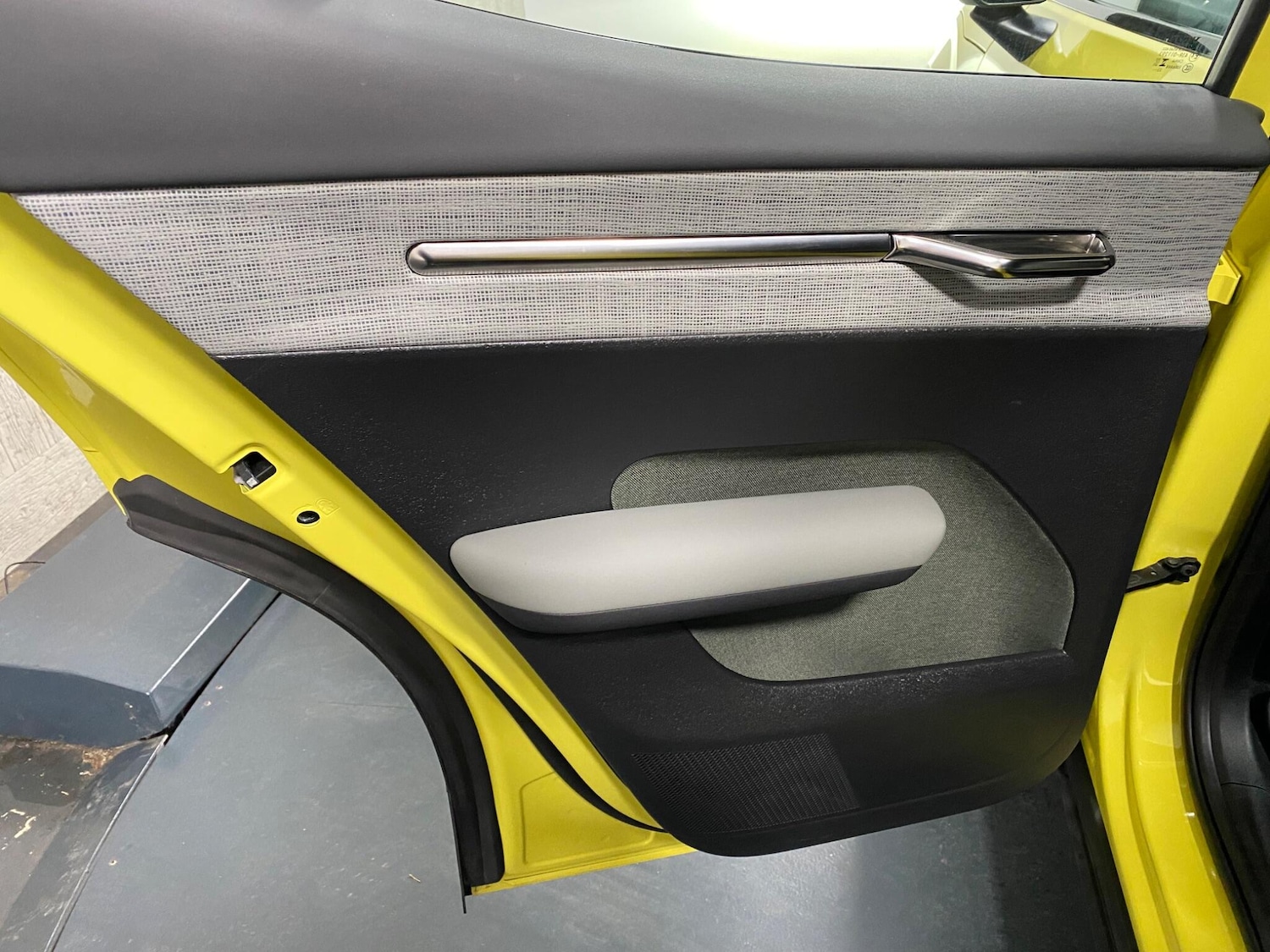 Used Volvo EX30 2024 for sale - 77081780: Photo 46