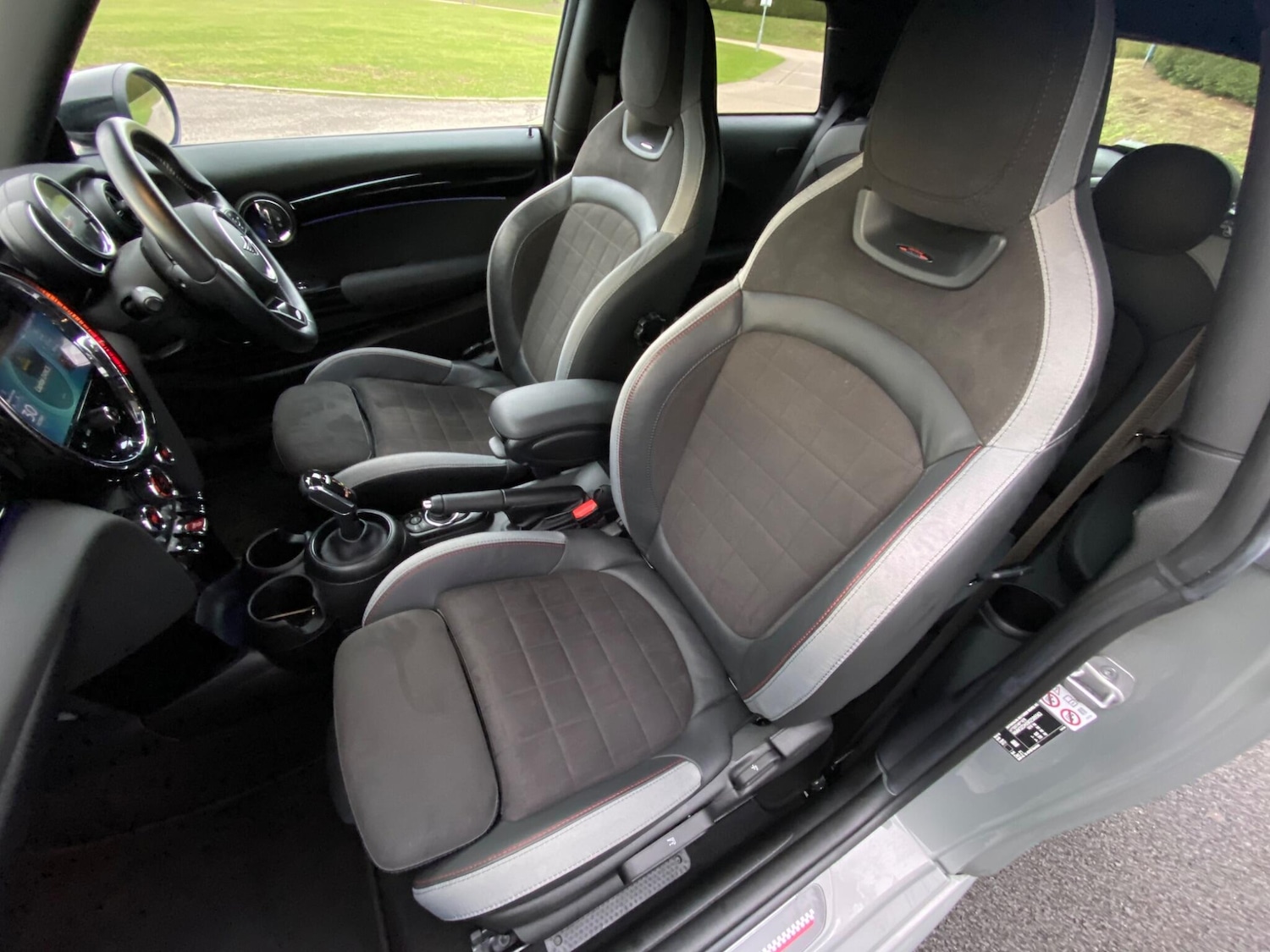 Used MINI Hatch 2021 for sale - 76995839: Photo 24