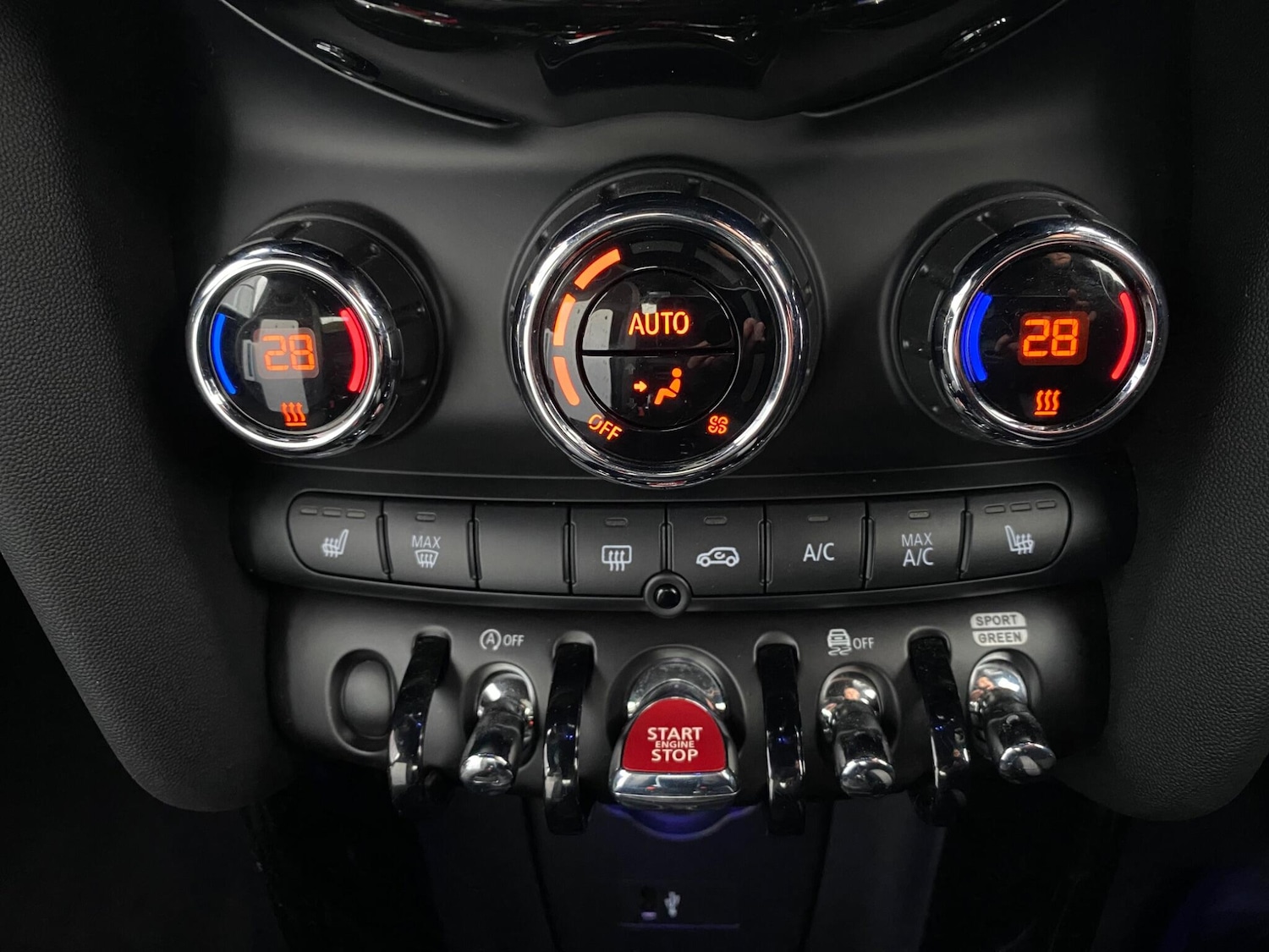 Used MINI Hatch 2021 for sale - 76995839: Photo 42