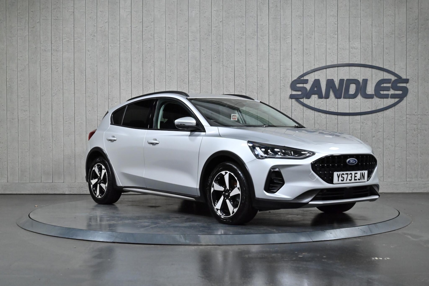 Used Ford Focus 2023 for sale - 76801240: Photo 1