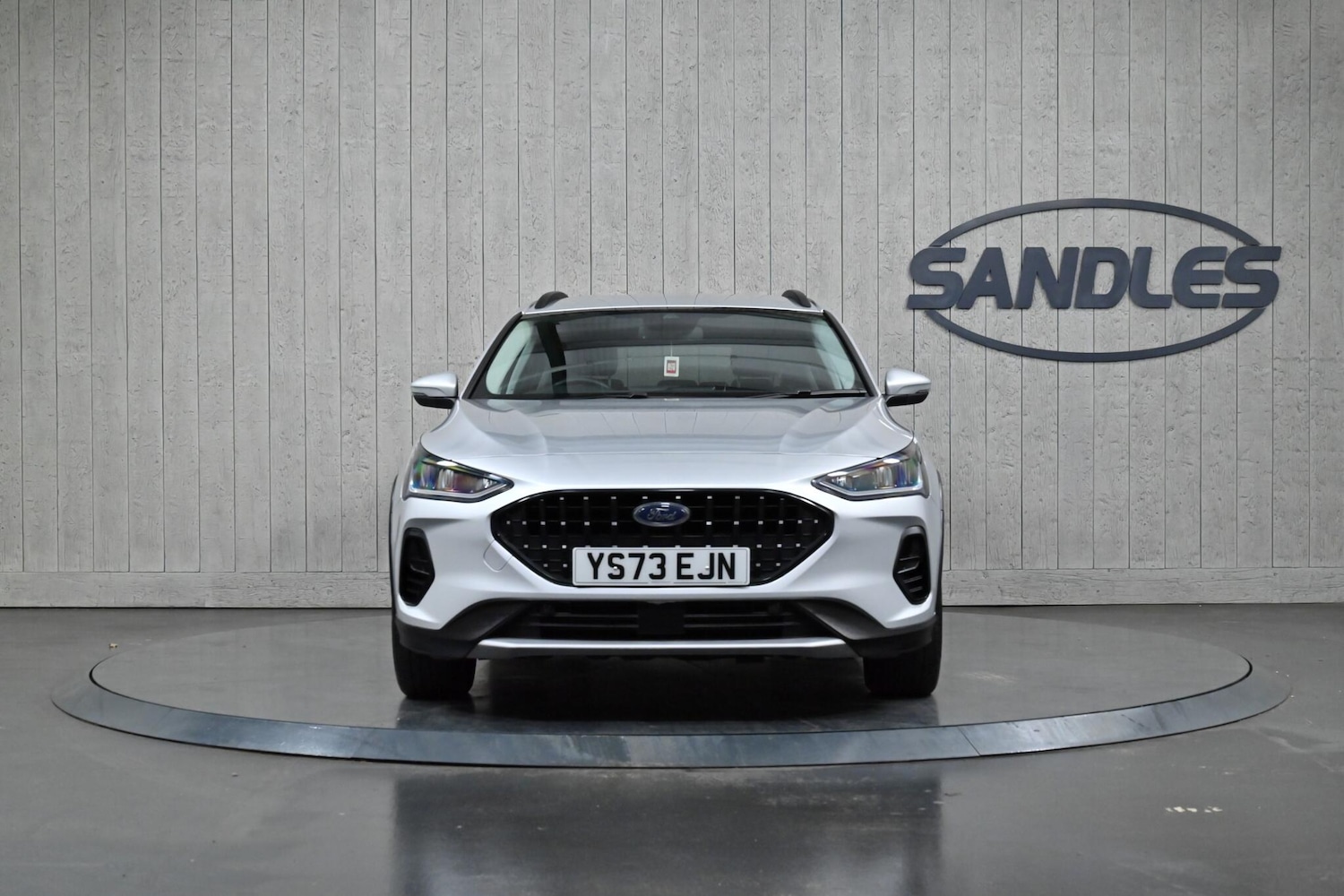 Used Ford Focus 2023 for sale - 76801240: Photo 2