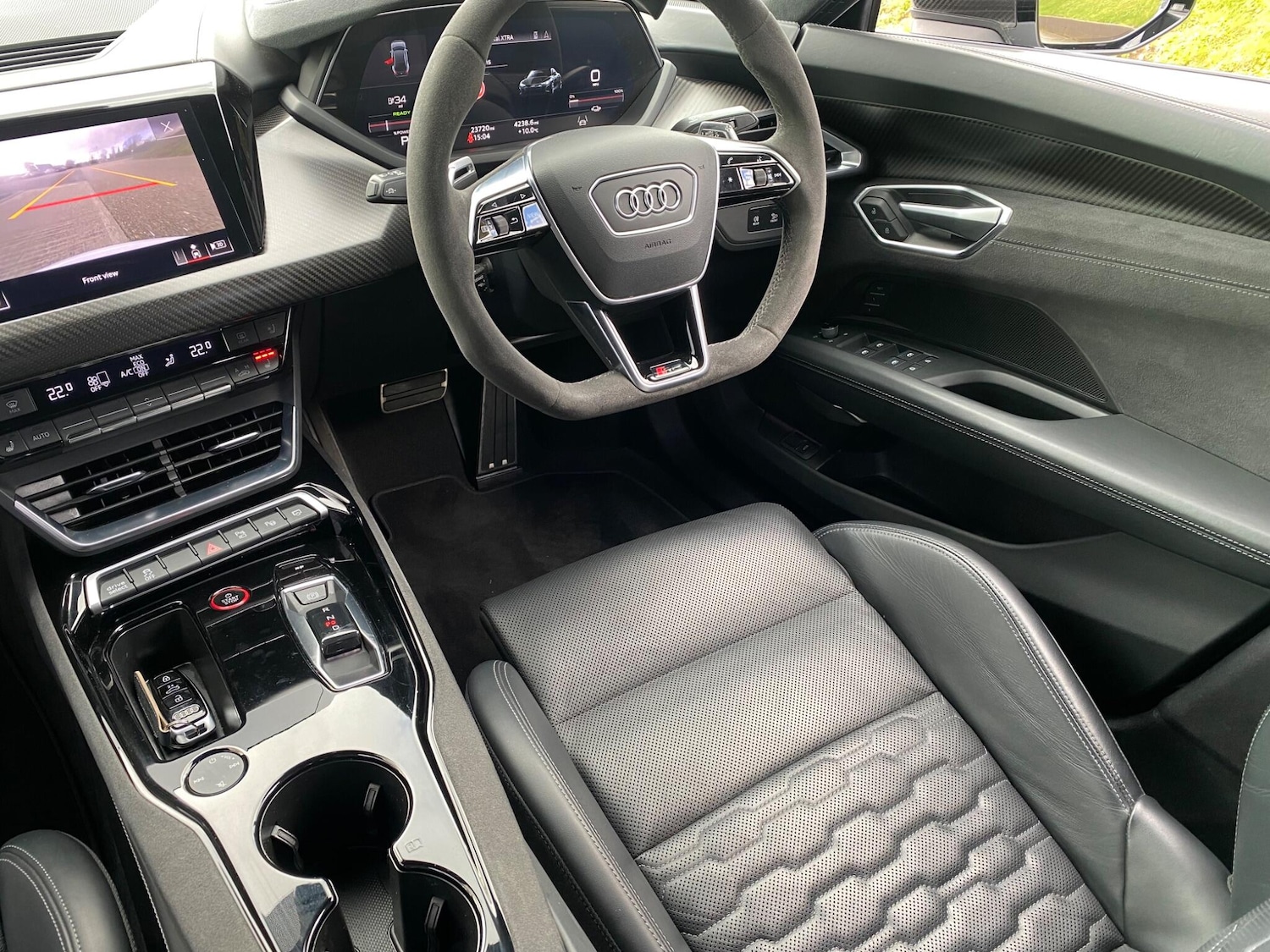 Used Audi RS e-tron GT for sale - 78035060: Photo 2