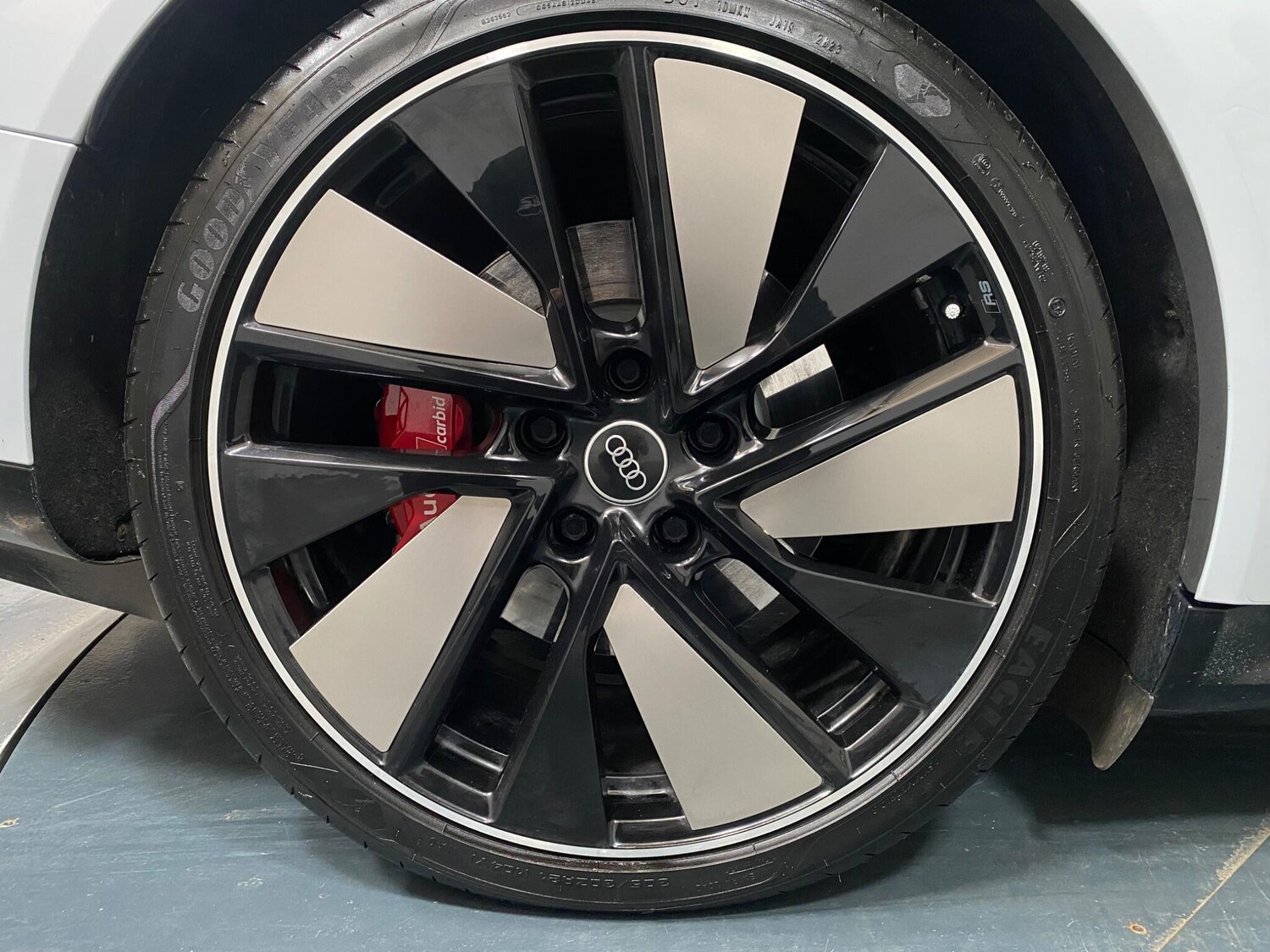 Used Audi RS e-tron GT for sale - 78035060: Photo 21