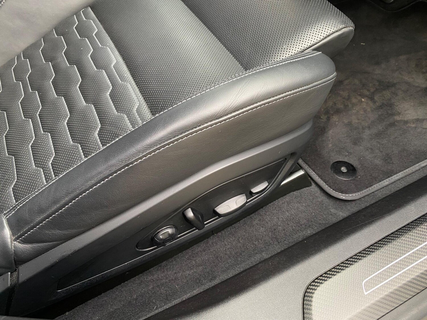 Used Audi RS e-tron GT for sale - 78035060: Photo 28