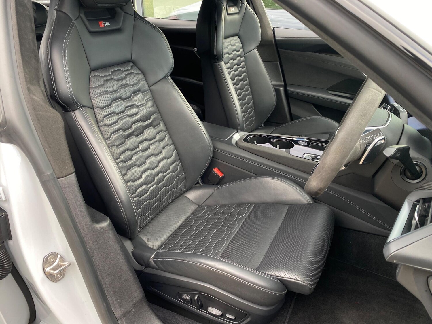 Used Audi RS e-tron GT for sale - 78035060: Photo 33