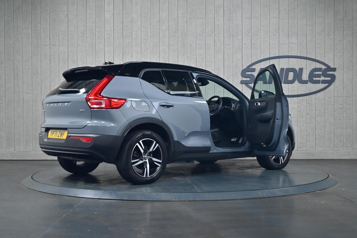 Used Volvo XC40 2021 for sale - 75669366: Photo 13