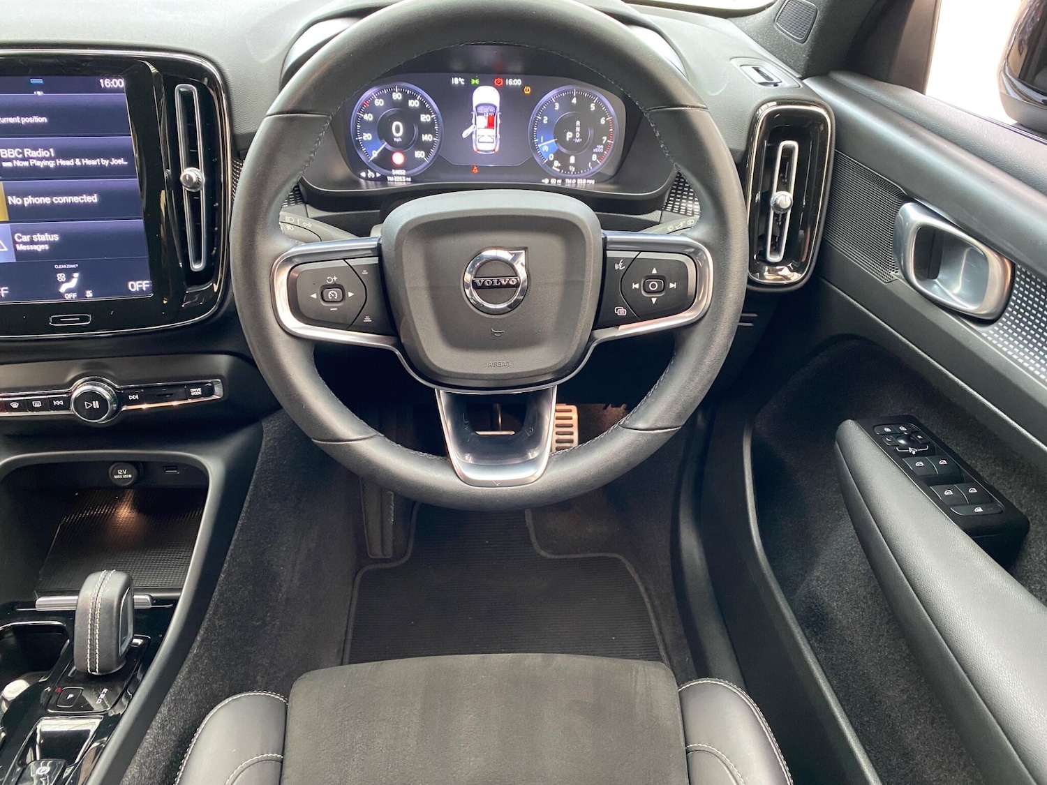 Used Volvo XC40 2021 for sale - 75669366: Photo 28