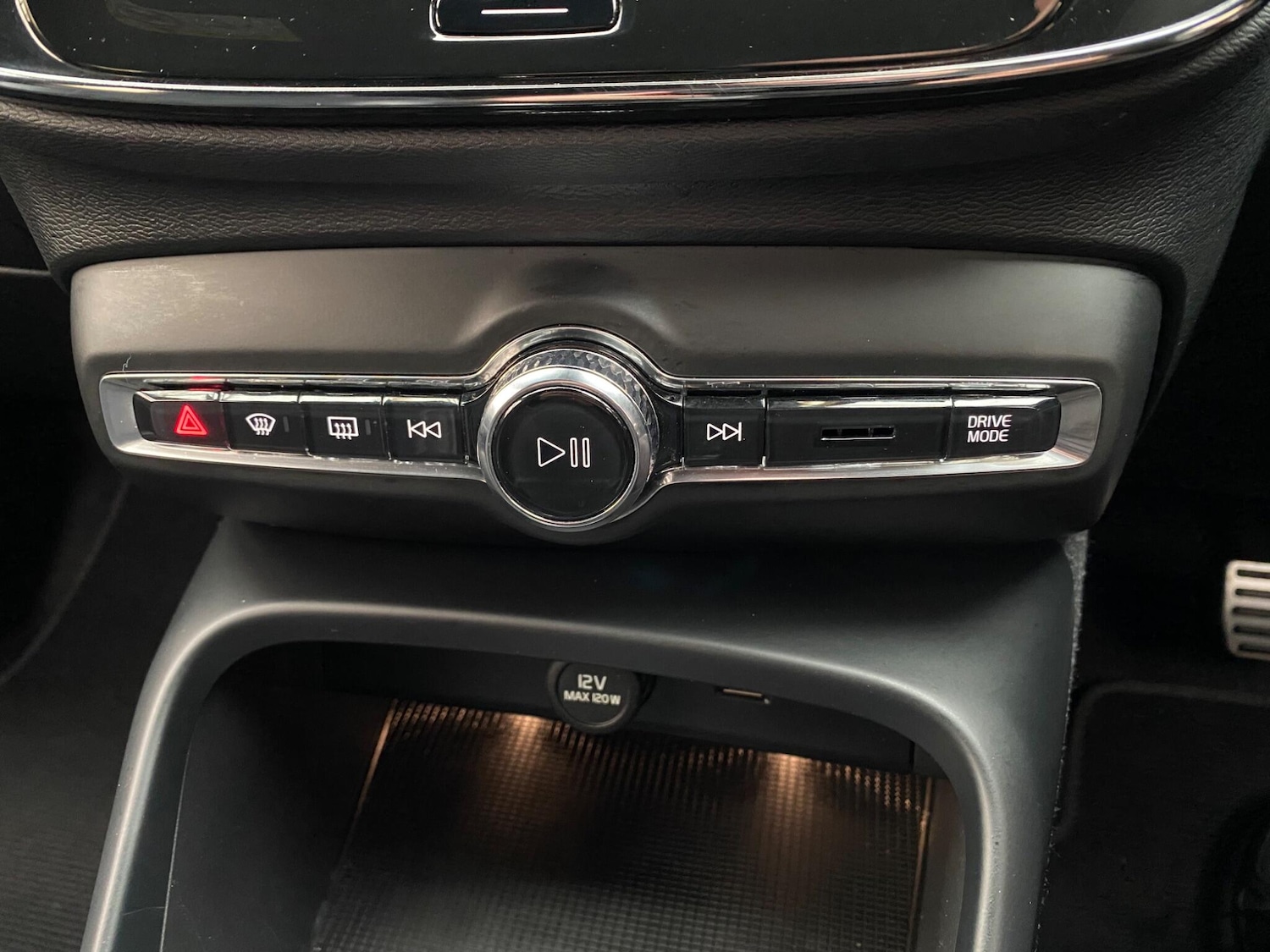 Used Volvo XC40 2021 for sale - 75669366: Photo 36