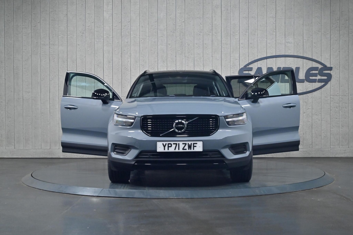 Used Volvo XC40 2021 for sale - 75669366: Photo 9