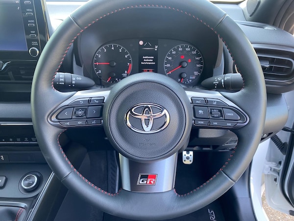 Used Toyota Yaris 2021 for sale - 74850247: Photo 39