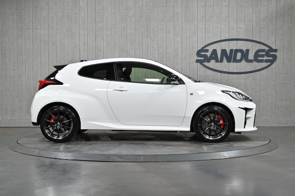 Used Toyota Yaris 2021 for sale - 74850247: Photo 3