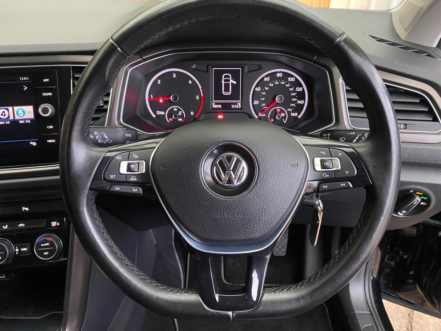Used Volkswagen T-Roc 2018 for sale - 76537610: Photo 40