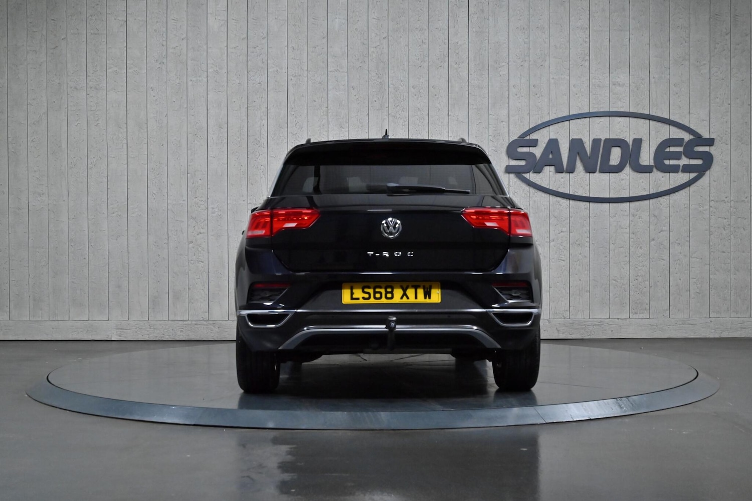 Used Volkswagen T-Roc 2018 for sale - 76537610: Photo 5