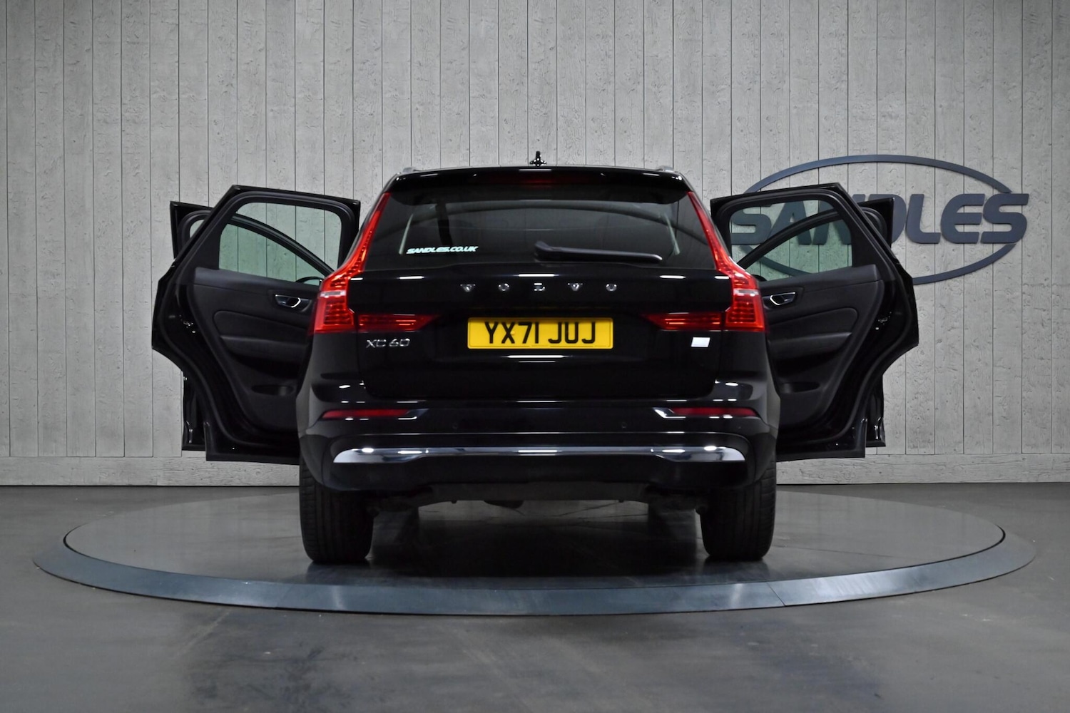 Used Volvo XC60 2021 for sale - 76388881: Photo 13