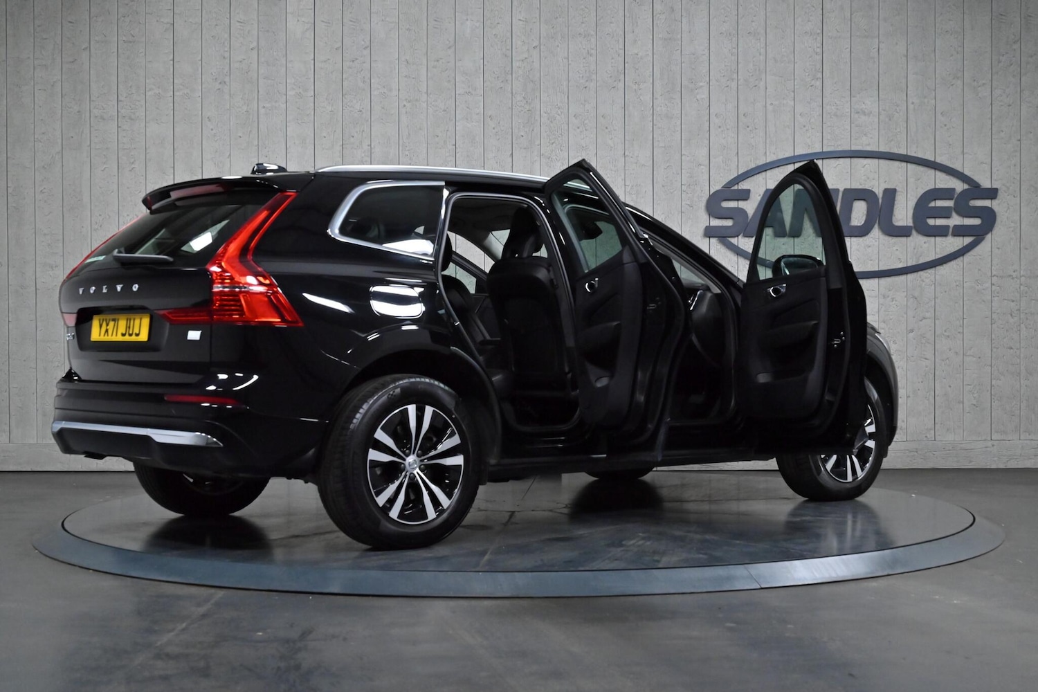 Used Volvo XC60 2021 for sale - 76388881: Photo 14