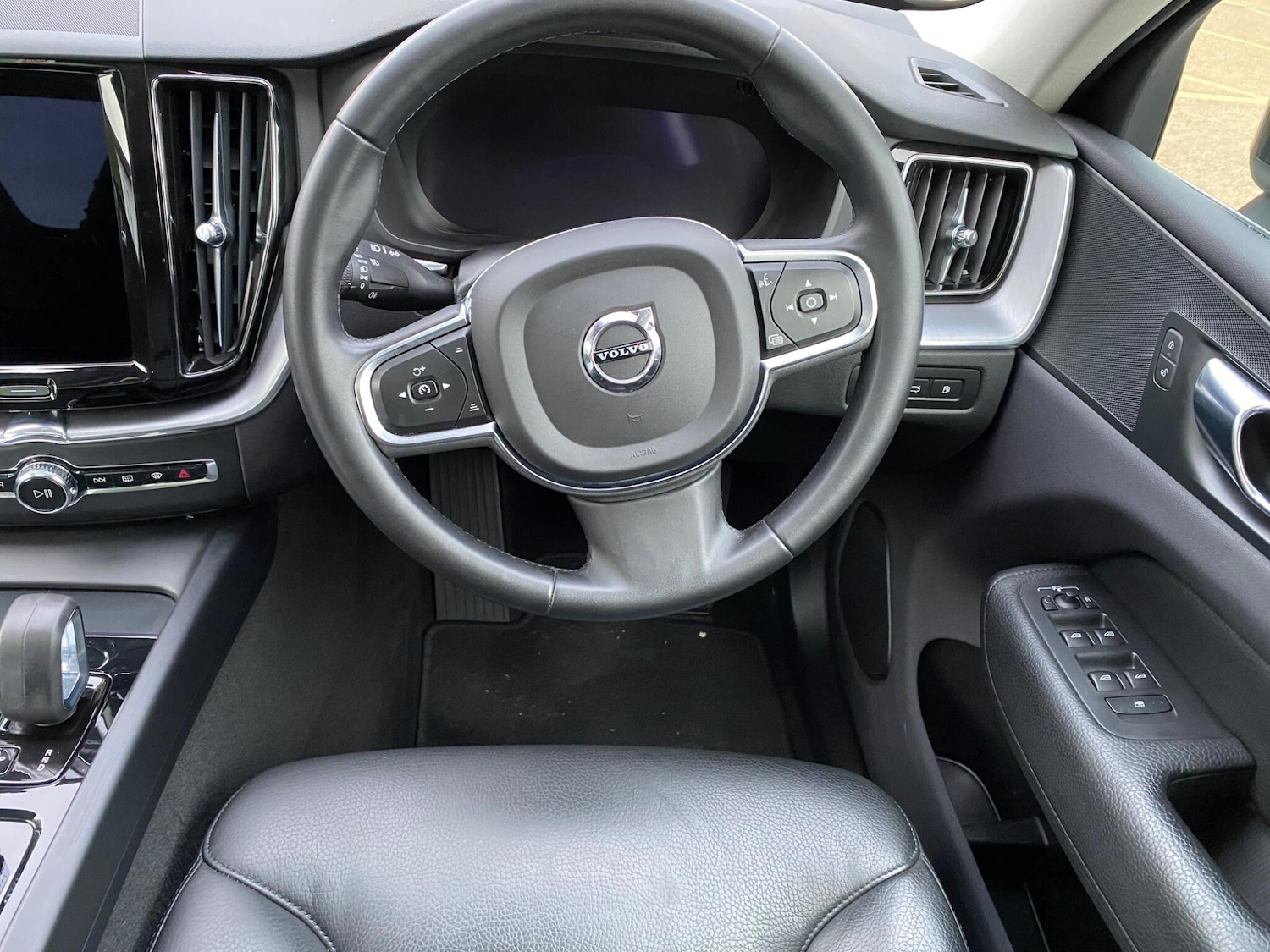 Used Volvo XC60 2021 for sale - 76388881: Photo 29