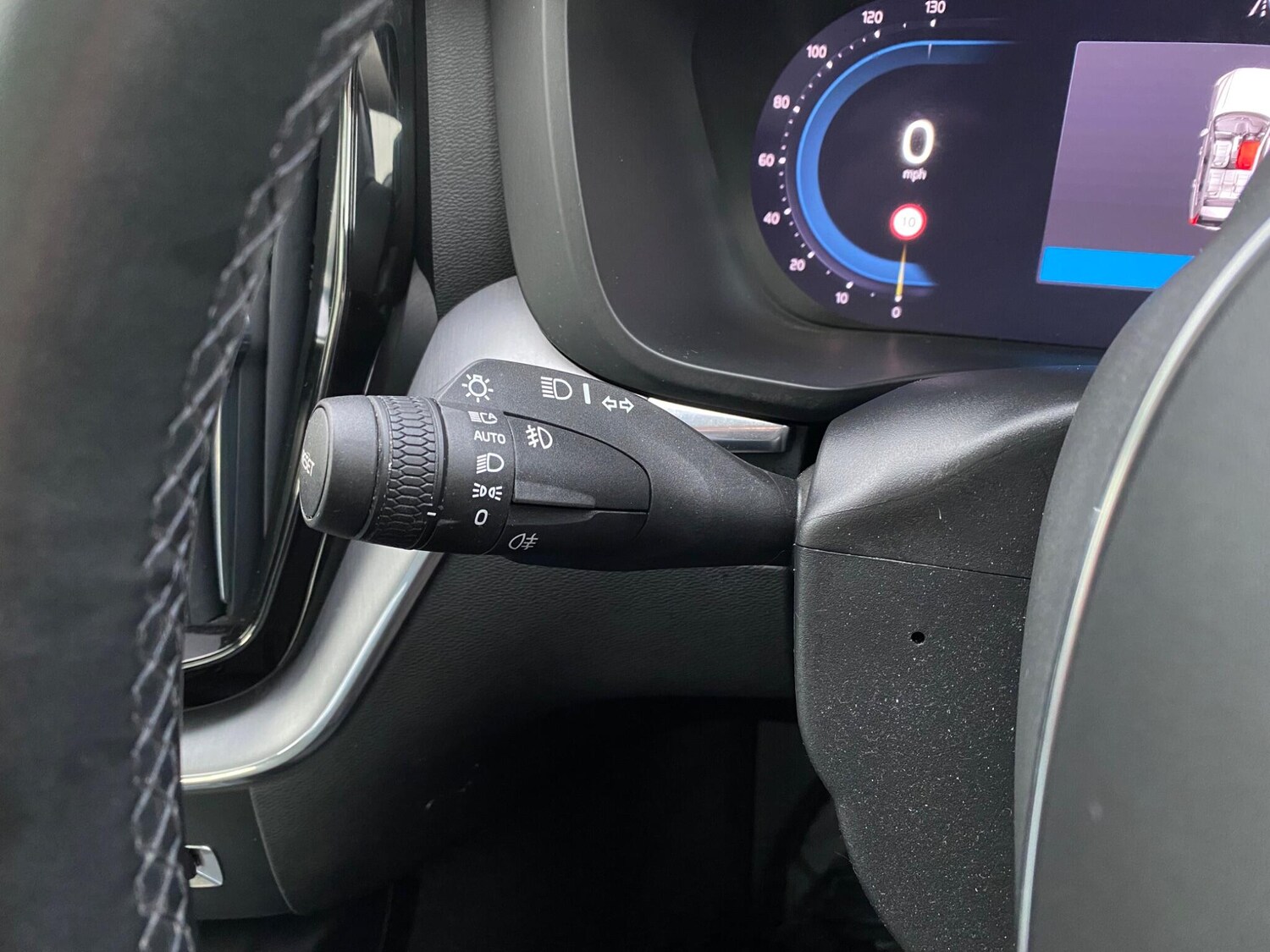 Used Volvo XC60 2021 for sale - 76388881: Photo 43