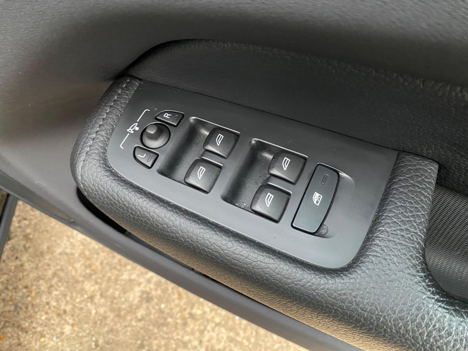 Used Volvo XC60 2021 for sale - 76388881: Photo 46