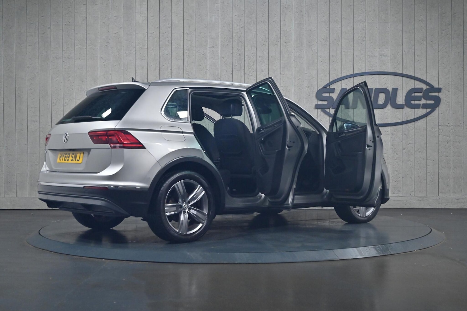 Used Volkswagen Tiguan 2019 for sale - 76991778: Photo 14