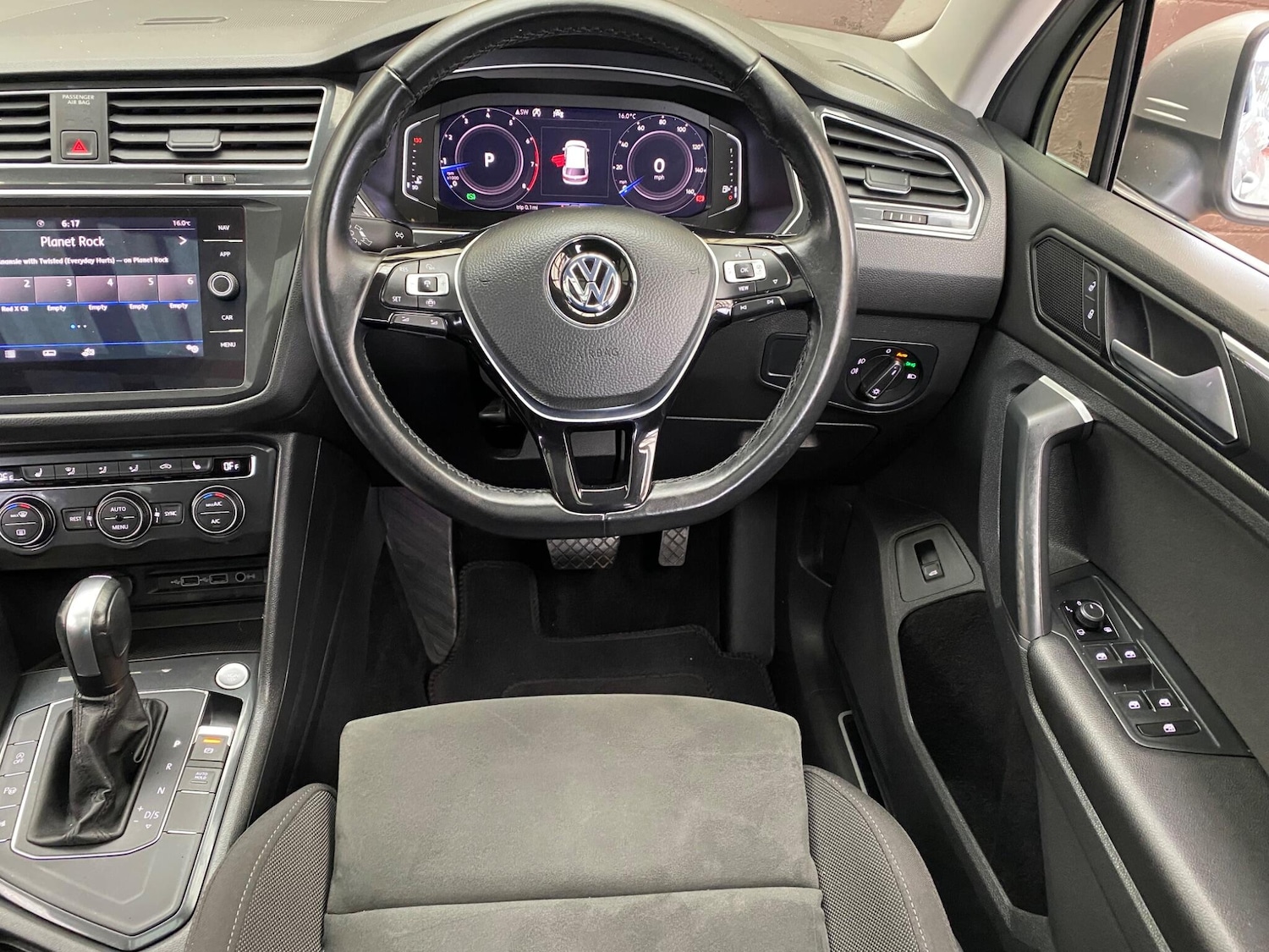 Used Volkswagen Tiguan 2019 for sale - 76991778: Photo 28